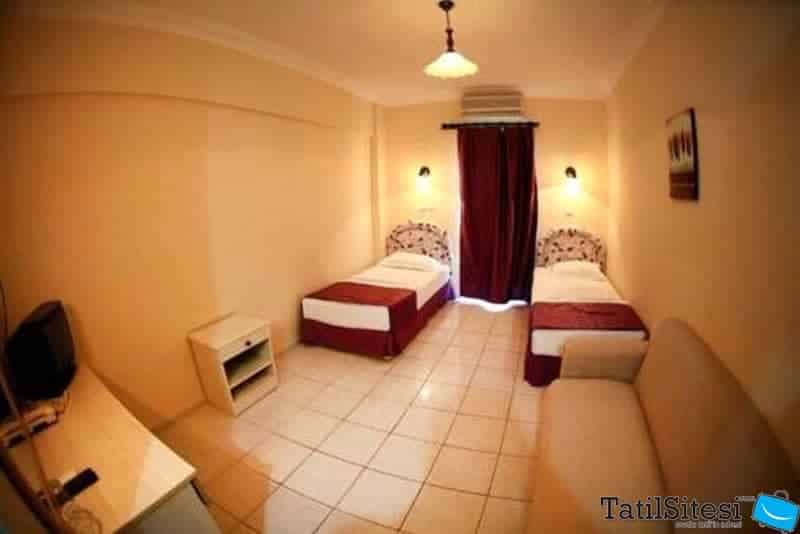 Parilti Hotel 